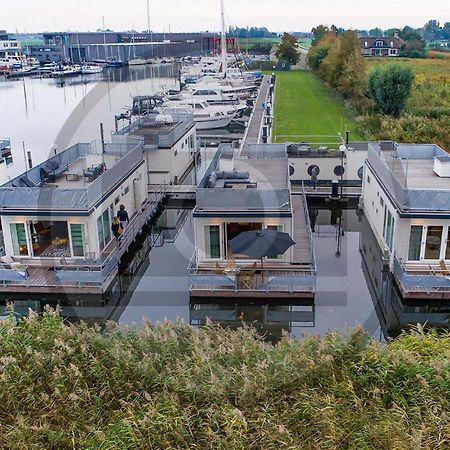 Stunning Ship In Aalsmeer With Kitchen Экстерьер фото